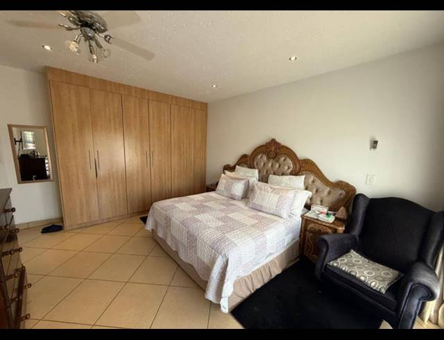 2 BEDROOM TOWNHOUSE FOR SALE IN LIEFDE EN VREDE